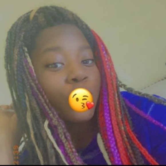 Meet your Posher, Candace - Picture 1 of 1